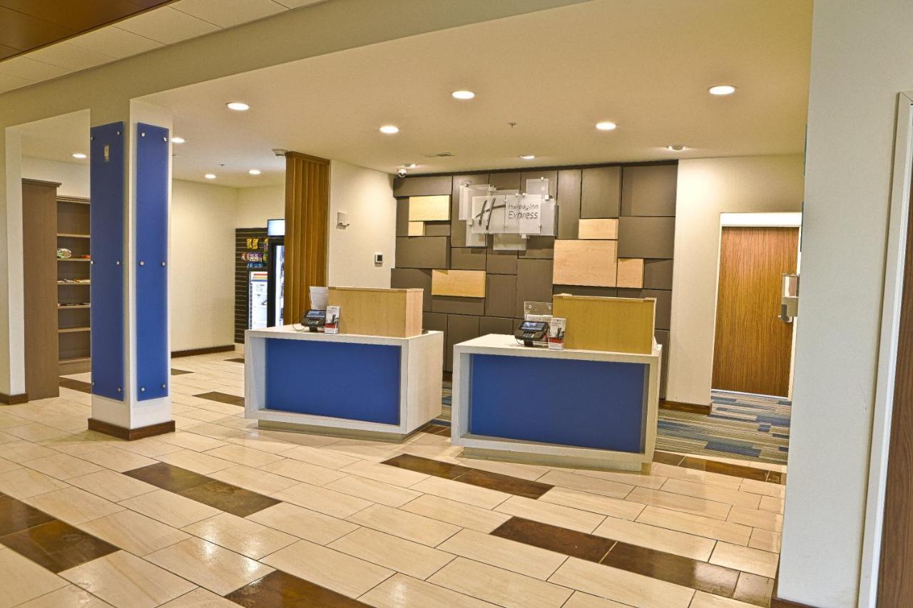 Holiday Inn Express Rochester Hills By Ihg Zewnętrze zdjęcie