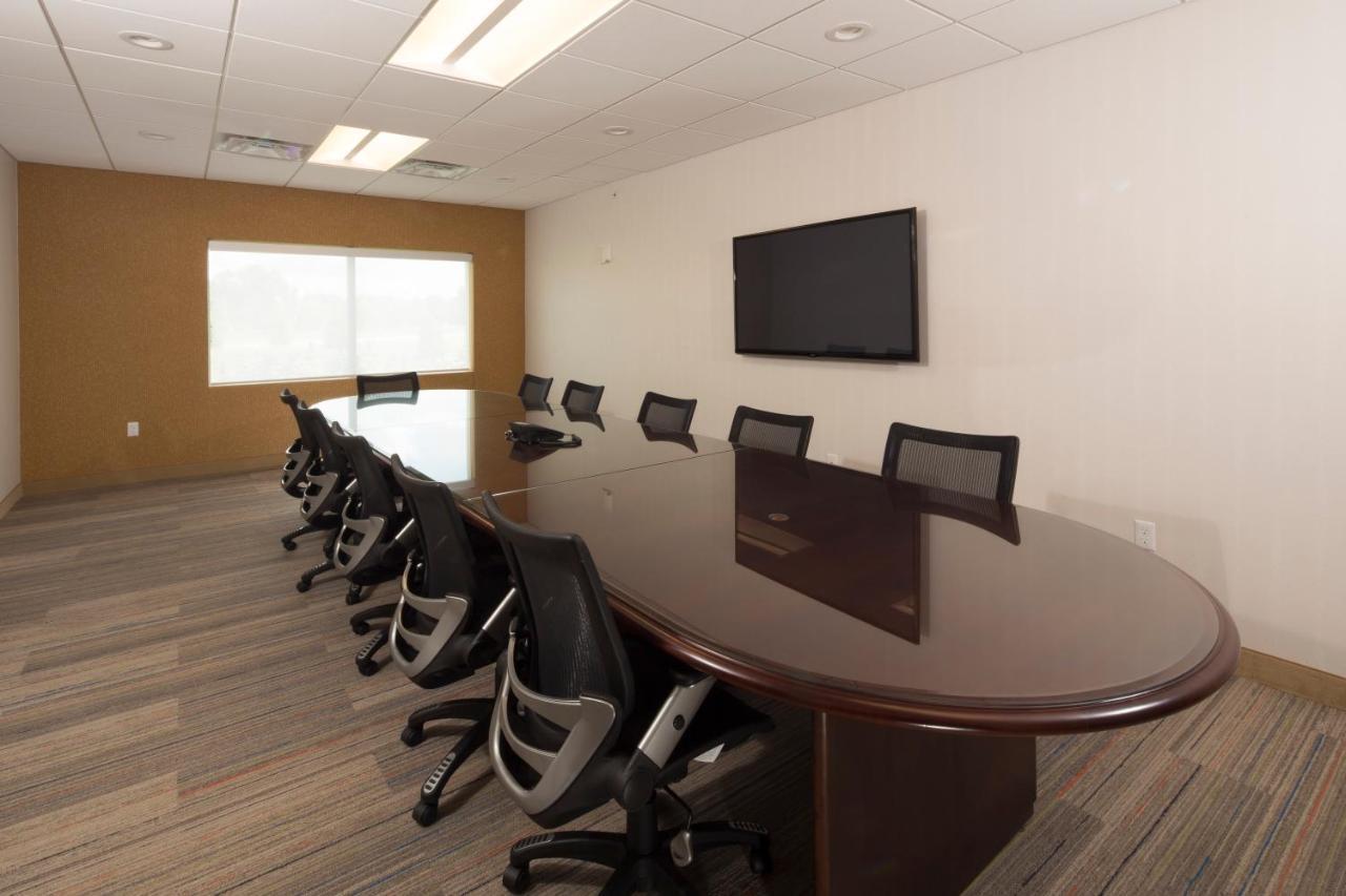 Holiday Inn Express Rochester Hills By Ihg Zewnętrze zdjęcie